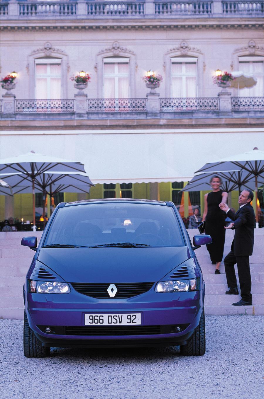  Renault Avantime 1999 года  (фото 24 из 36)